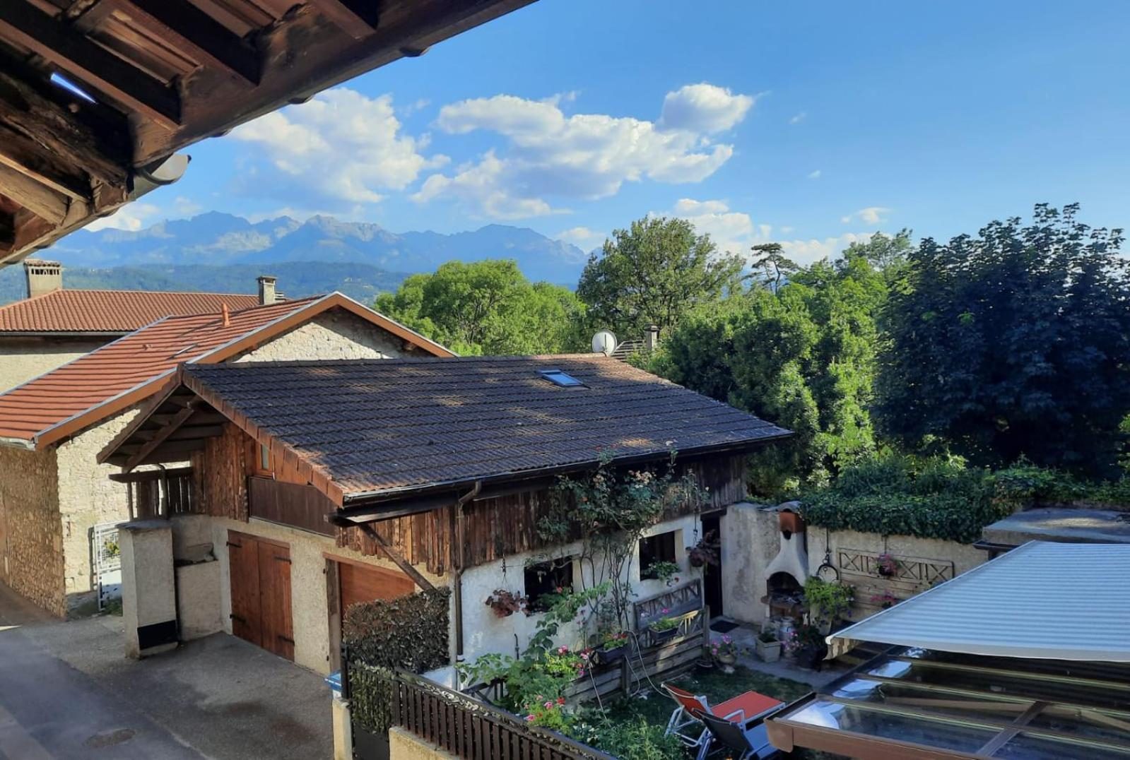 Maison De Village Au Pied De La Montagne Lumbin Esterno foto